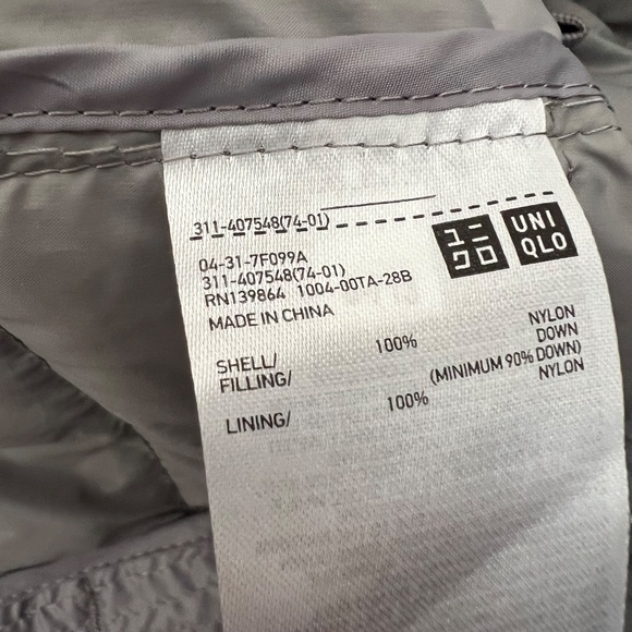🌸NWT  Uniqlo Ultra Light Gray  Down Puff Jacket Men’s Parka unisex - Picture 10 of 10